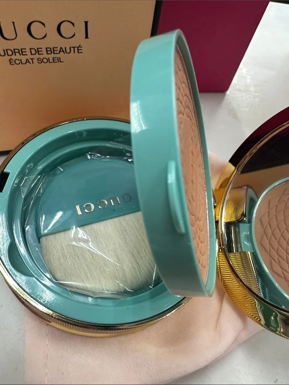 Gucci Poudre de Beauté Compact Powder - Turquoise & Gold